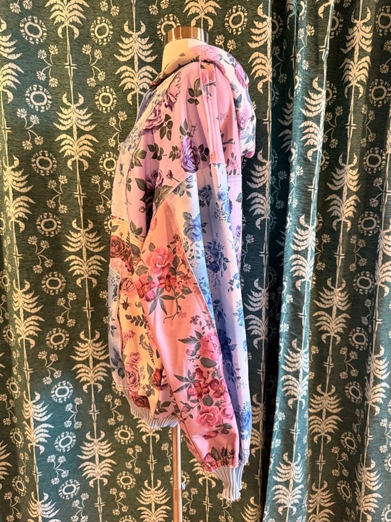 dELiA*s Pastel Patchwork Floral Shades Of Cool Zip Hoodie Pink Blue S NWOT - Picture 11 of 15